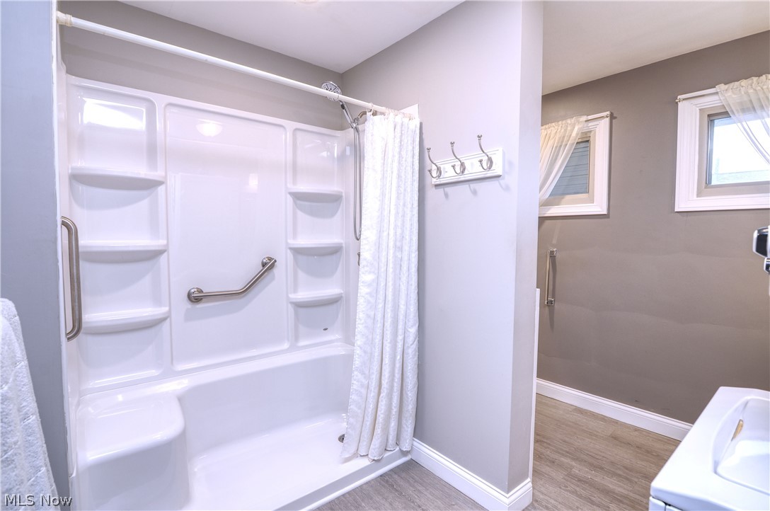 172 27th Street NW Barberton OH 44203