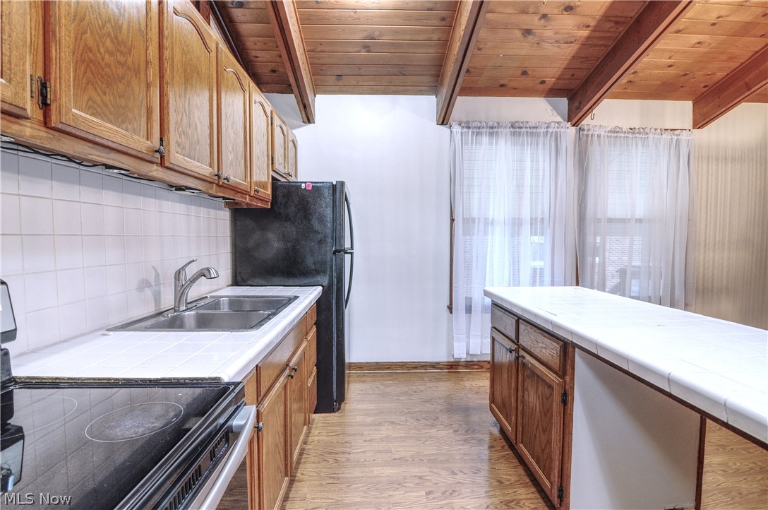 172 27th Street NW Barberton OH 44203