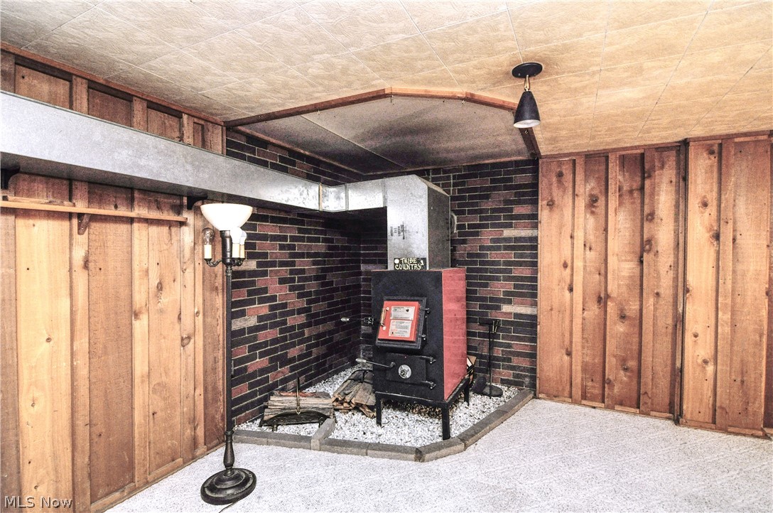 172 27th Street NW Barberton OH 44203