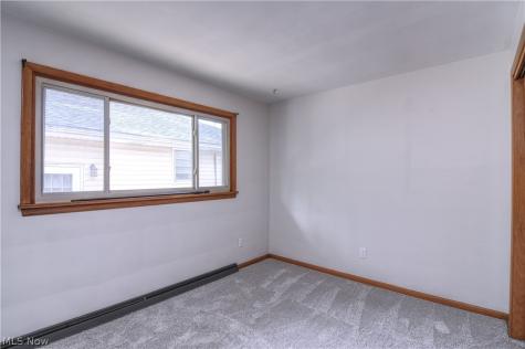 172 27th Street NW Barberton OH 44203