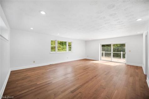 28300 Aurora Road Solon OH 44139