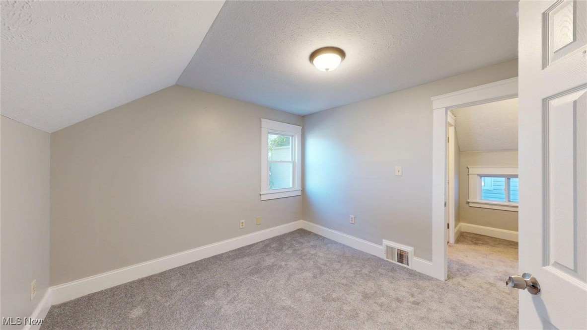 3043 W 105th Street Cleveland OH 44111