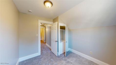 3043 W 105th Street Cleveland OH 44111