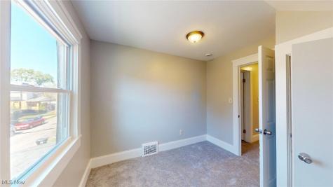 3043 W 105th Street Cleveland OH 44111