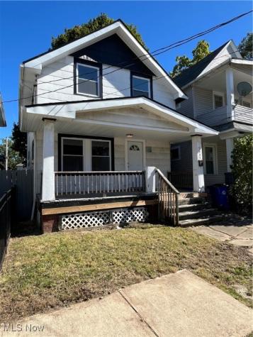 3043 W 105th Street Cleveland OH 44111