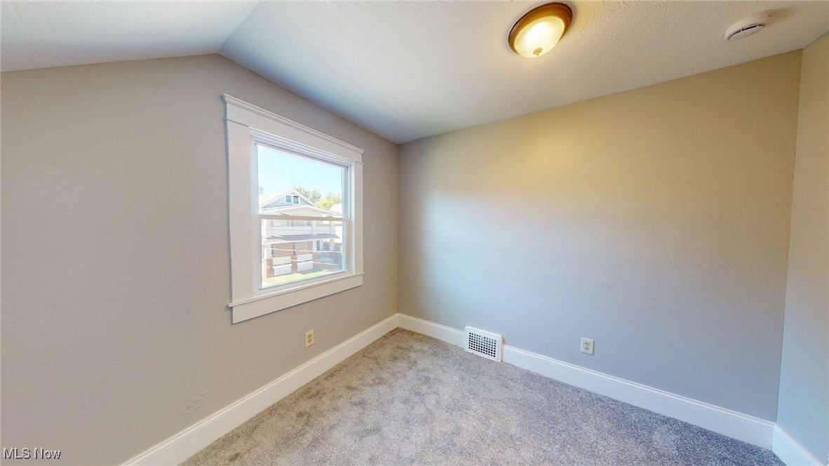 3043 W 105th Street Cleveland OH 44111