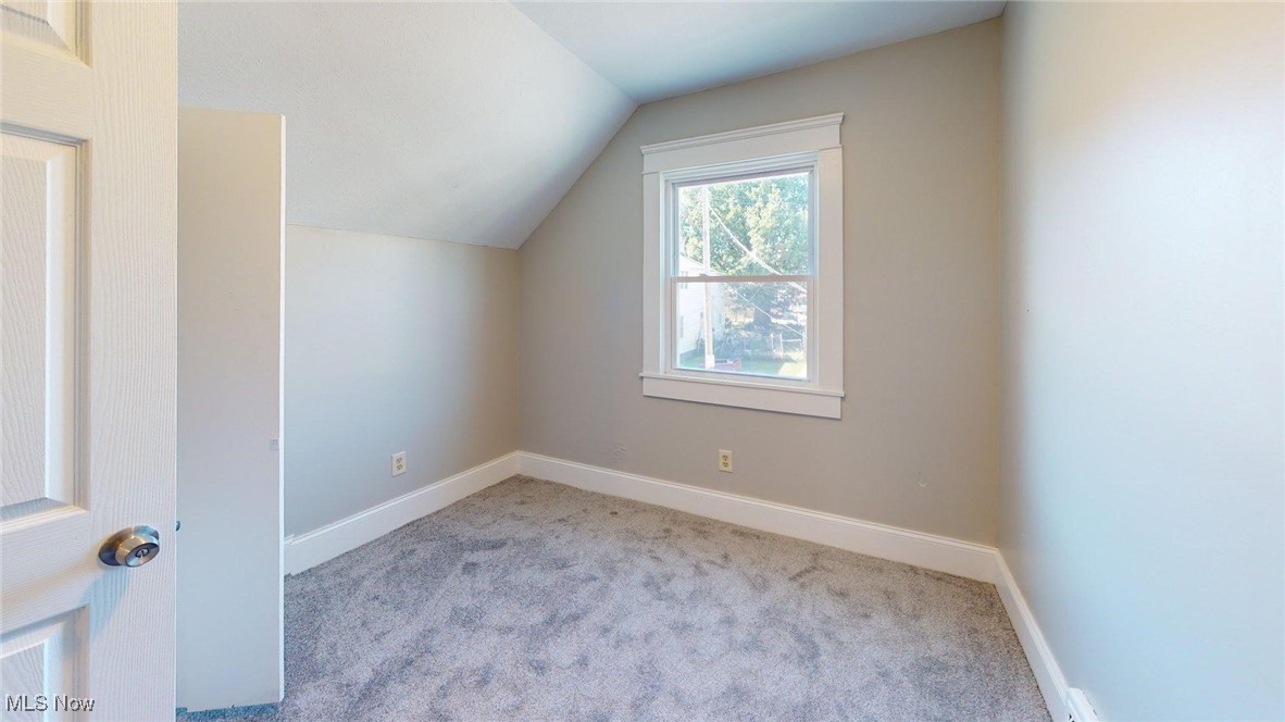3043 W 105th Street Cleveland OH 44111