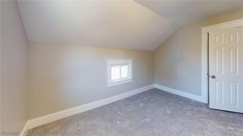 3043 W 105th Street Cleveland OH 44111