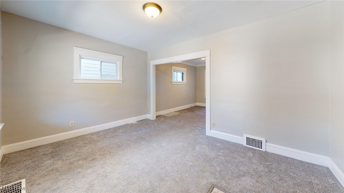 3043 W 105th Street Cleveland OH 44111