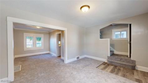 3043 W 105th Street Cleveland OH 44111
