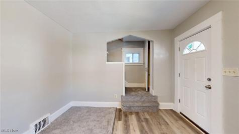 3043 W 105th Street Cleveland OH 44111