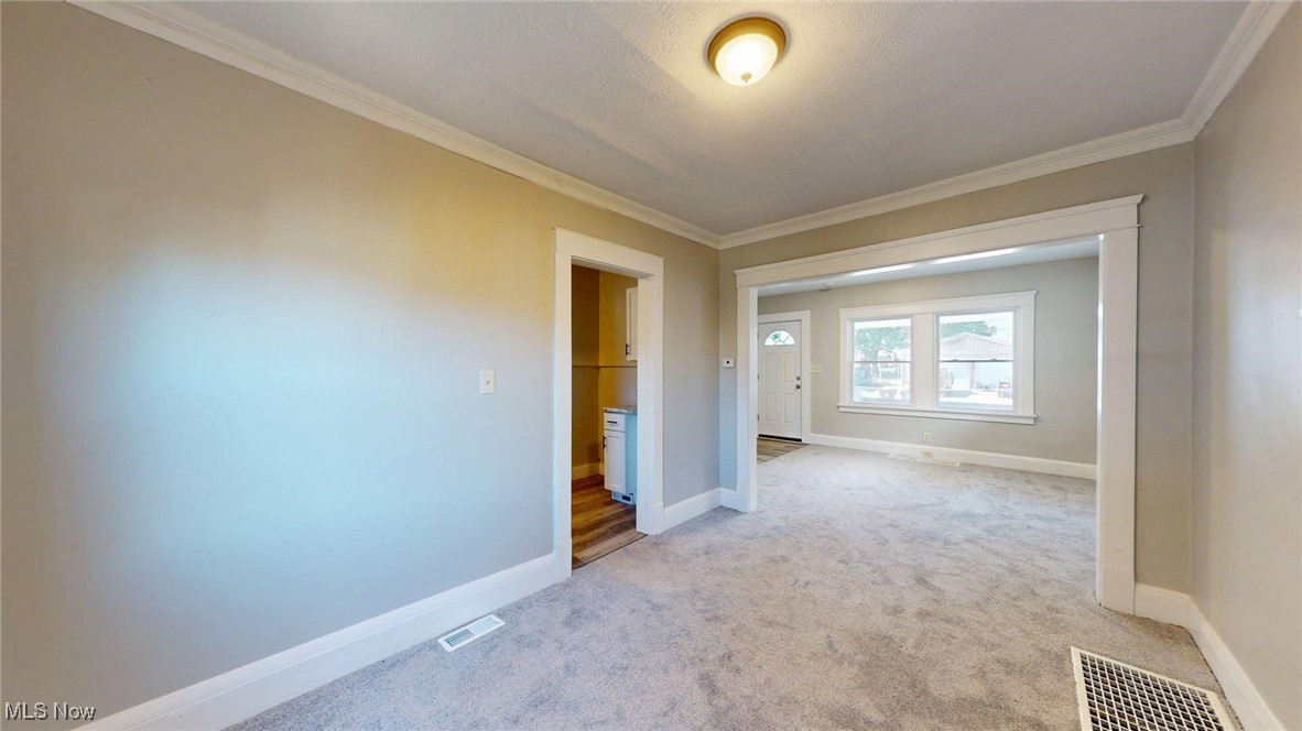 3043 W 105th Street Cleveland OH 44111