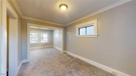 3043 W 105th Street Cleveland OH 44111