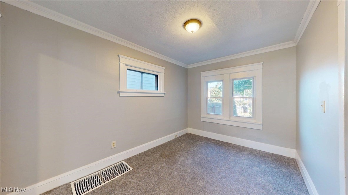 3043 W 105th Street Cleveland OH 44111