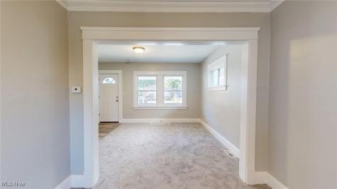3043 W 105th Street Cleveland OH 44111