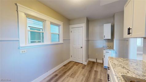3043 W 105th Street Cleveland OH 44111