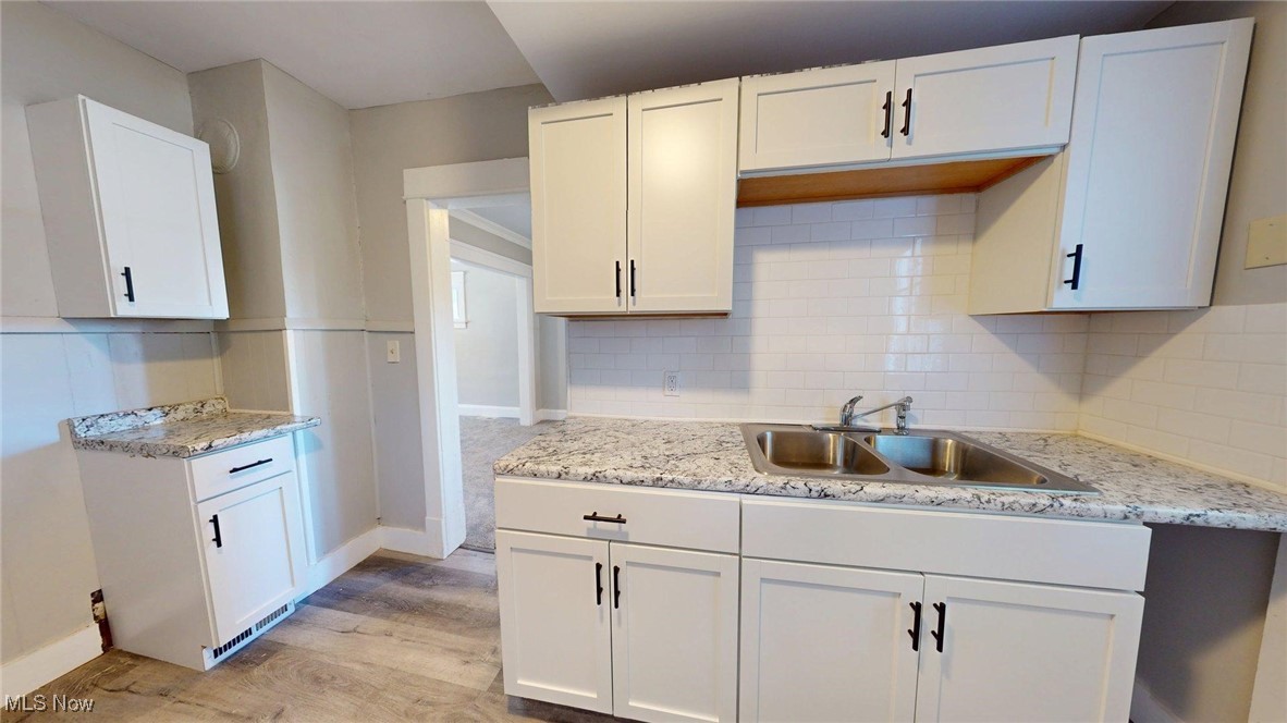 3043 W 105th Street Cleveland OH 44111