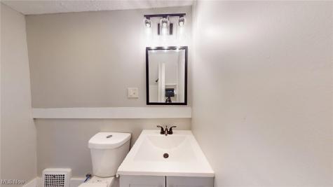 3043 W 105th Street Cleveland OH 44111