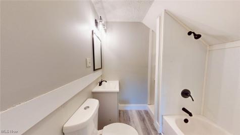 3043 W 105th Street Cleveland OH 44111