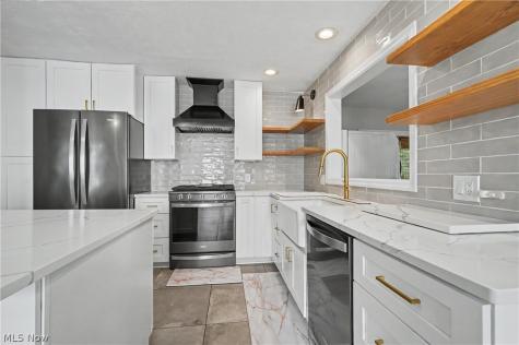 20060 Parkview Avenue Rocky River OH 44116