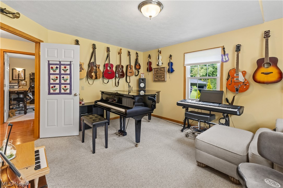 3050 Bronze Road NW Carrollton OH 44615