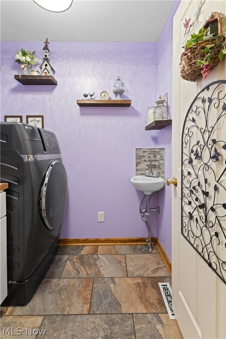 3050 Bronze Road NW Carrollton OH 44615