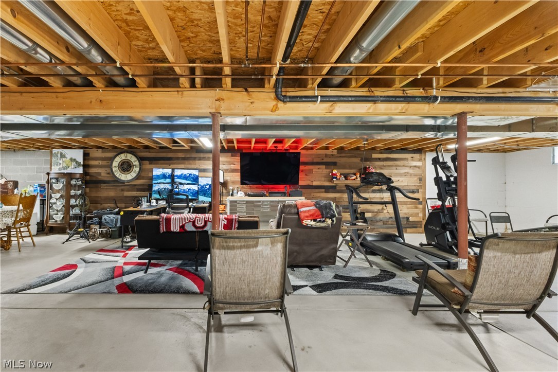 3050 Bronze Road NW Carrollton OH 44615