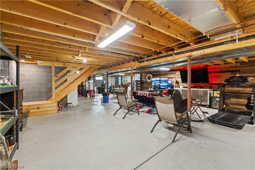 3050 Bronze Road NW Carrollton OH 44615