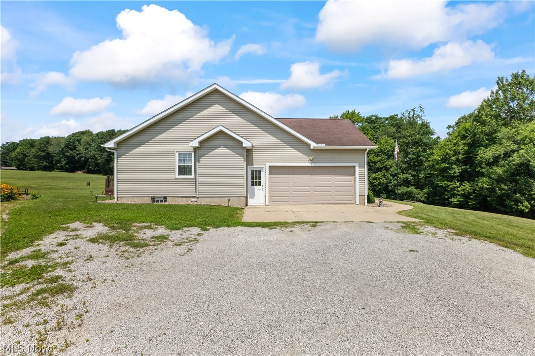 3050 Bronze Road NW Carrollton OH 44615