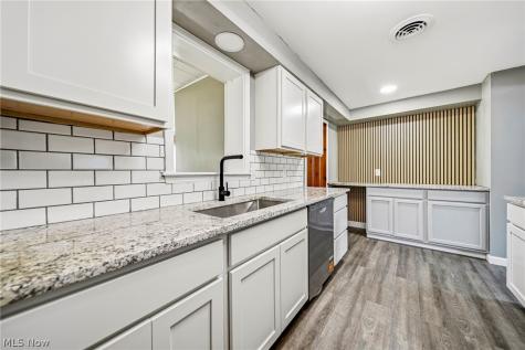 1085 Stevens Boulevard Eastlake OH 44095