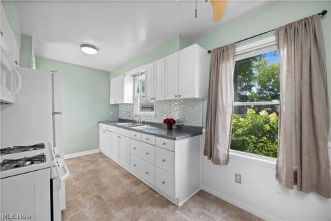 2583 E 38th Street Lorain OH 44055
