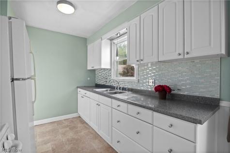 2583 E 38th Street Lorain OH 44055