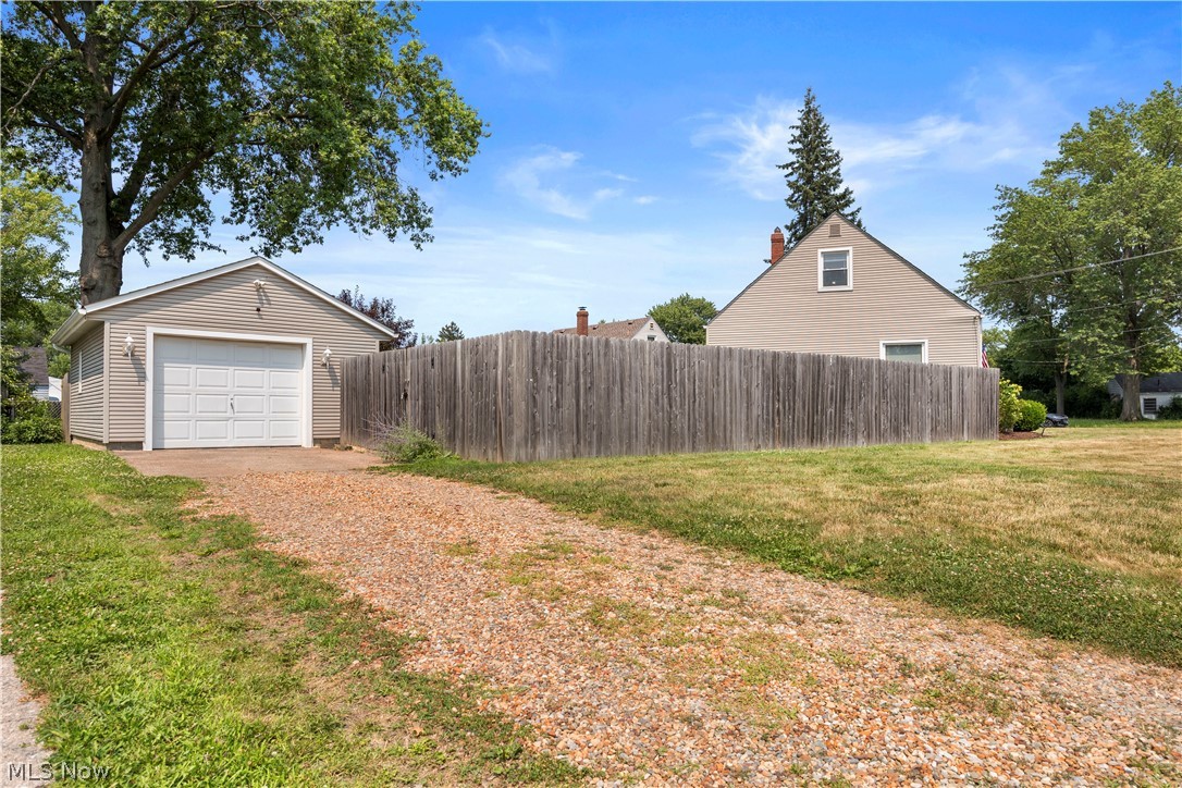2583 E 38th Street Lorain OH 44055