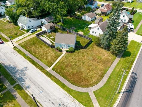 2583 E 38th Street Lorain OH 44055