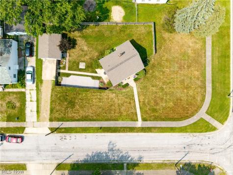 2583 E 38th Street Lorain OH 44055