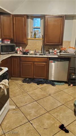 2167 W 96th Street Cleveland OH 44102