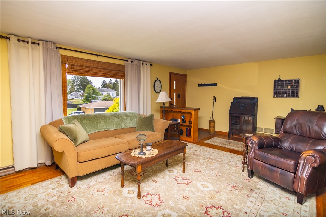 127 Marion Place Steubenville OH 43953