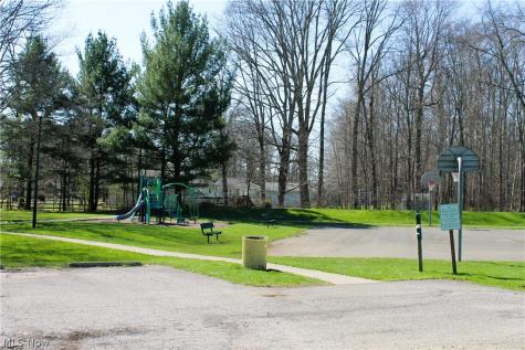 1086 Middlefield Trail Brunswick OH 44212
