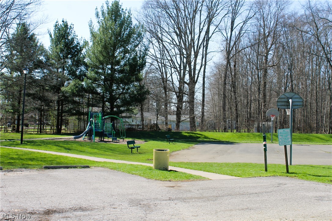 1086 Middlefield Trail Brunswick OH 44212