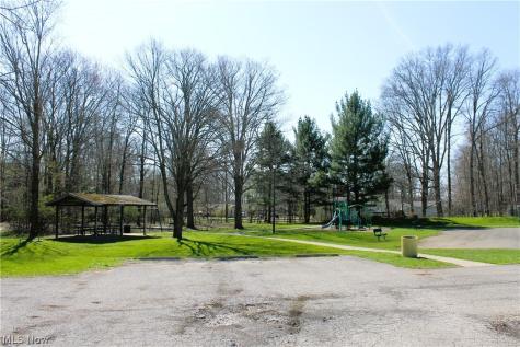 1086 Middlefield Trail Brunswick OH 44212