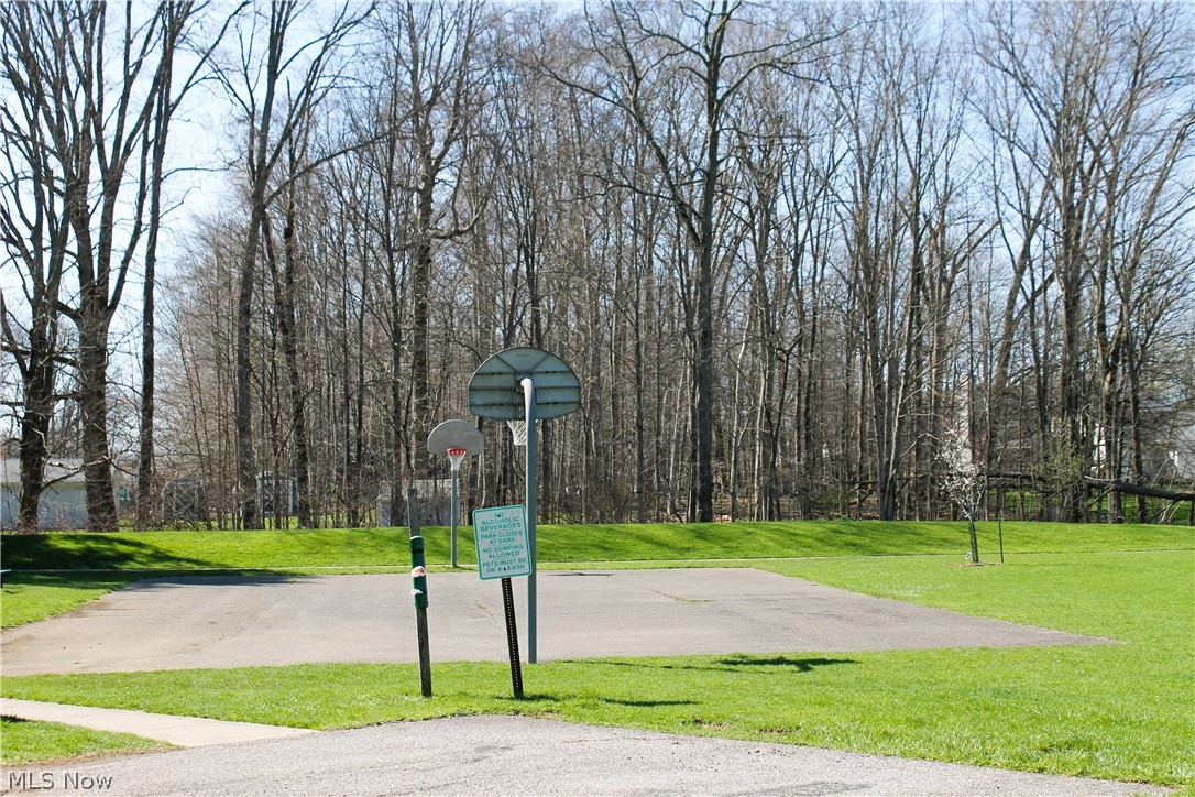 1086 Middlefield Trail Brunswick OH 44212