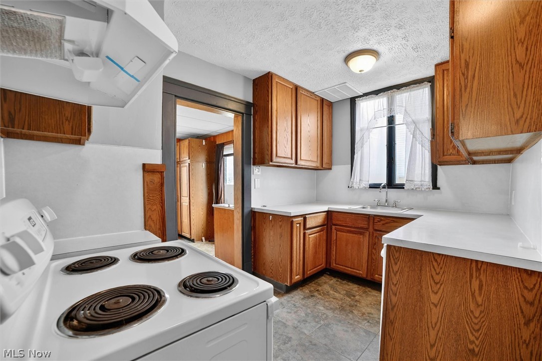 322 W 28th Street Lorain OH 44055