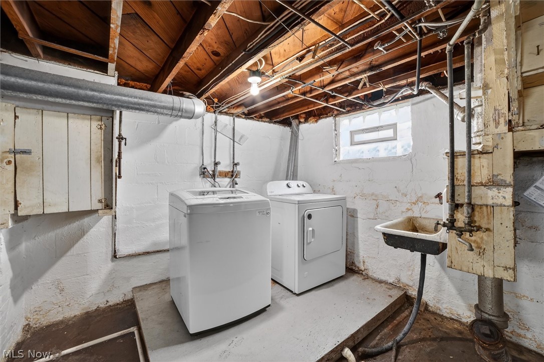 322 W 28th Street Lorain OH 44055