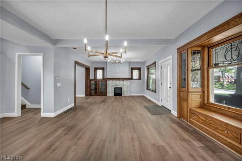 2172 West Boulevard Cleveland OH 44102
