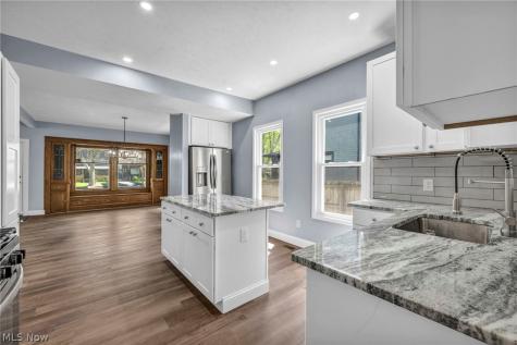 2172 West Boulevard Cleveland OH 44102