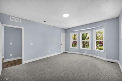 2172 West Boulevard Cleveland OH 44102