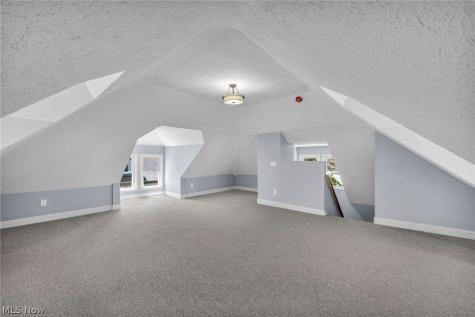 2172 West Boulevard Cleveland OH 44102
