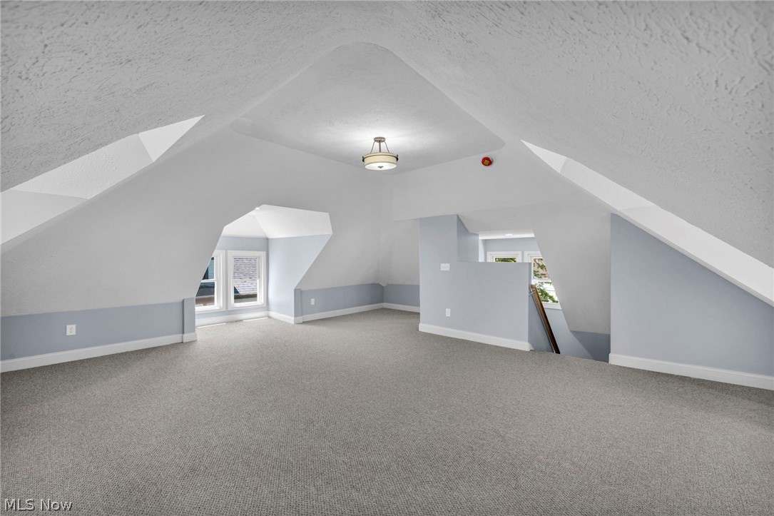 2172 West Boulevard Cleveland OH 44102