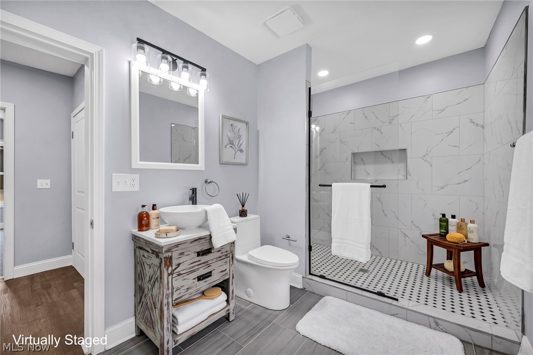 2172 West Boulevard Cleveland OH 44102