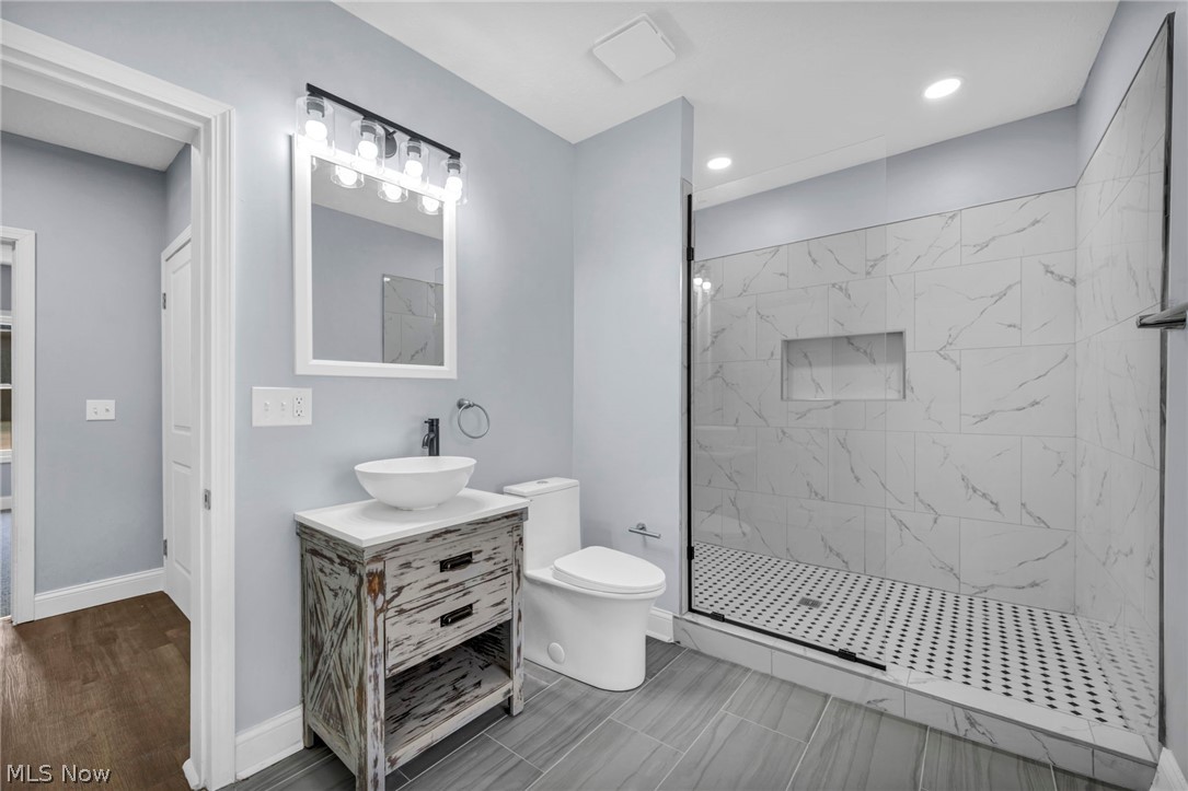2172 West Boulevard Cleveland OH 44102